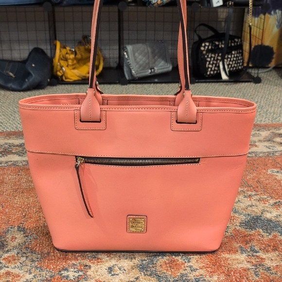 Dooney & Bourke Handbags - Dooney & Bourke Coral Leather Shoulder Bag. EUC